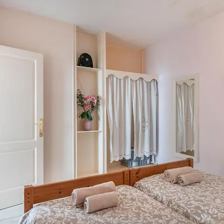 Apartamento Casa Eden Tías